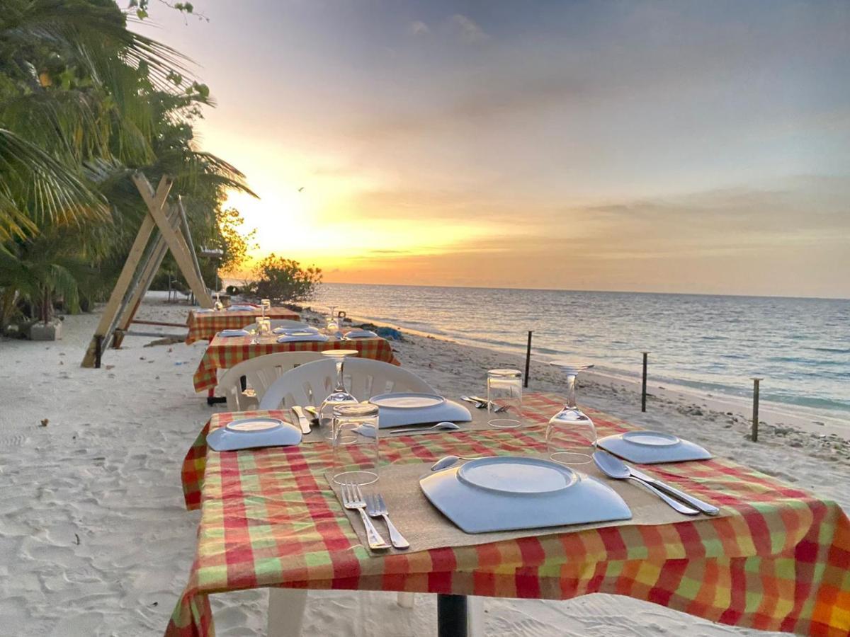 Coral Beach Maldives Хангнаамеедхоо Экстерьер фото